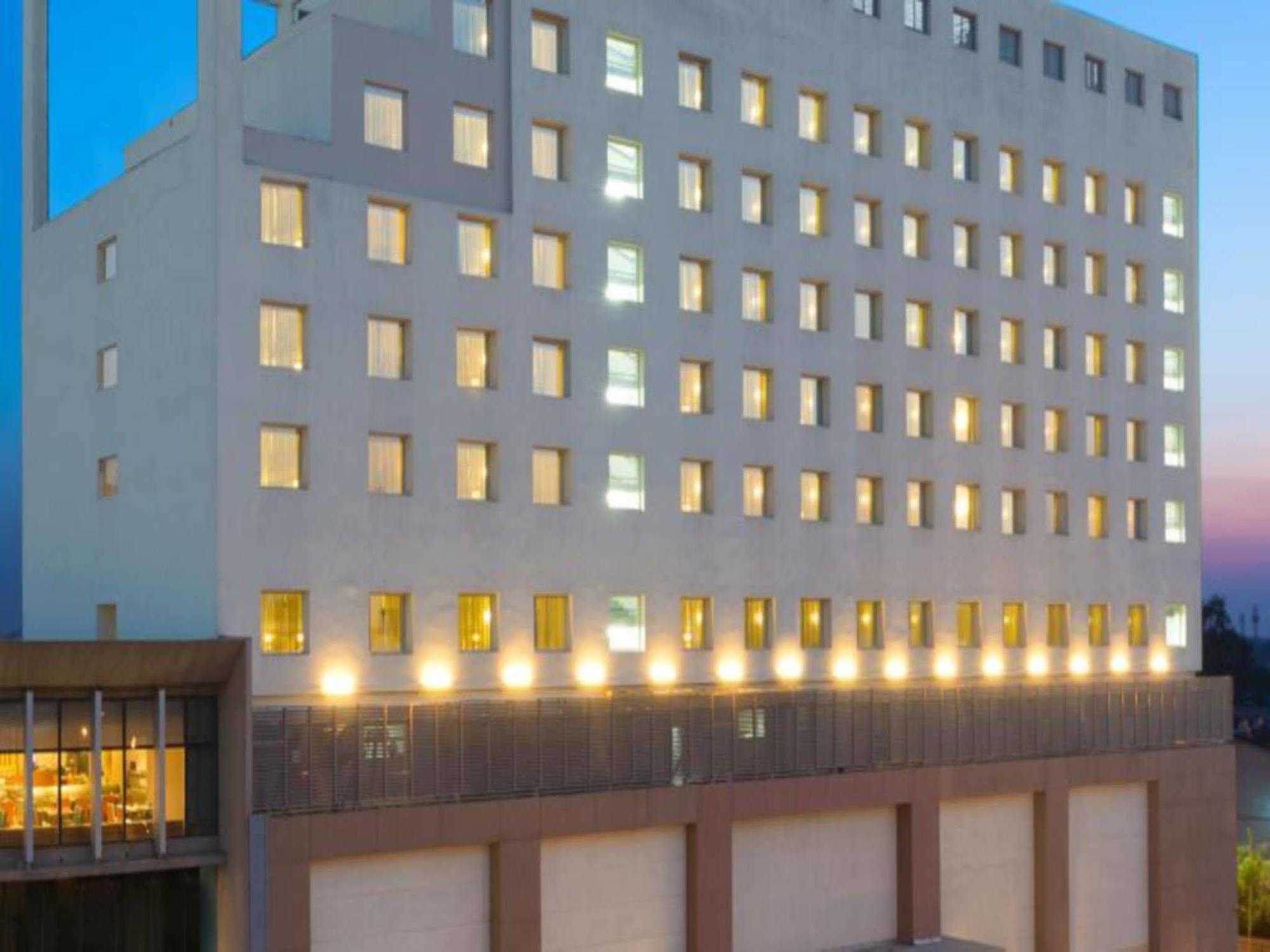 Fairfield By Marriott Bengaluru Rajajinagar Hotel Buitenkant foto